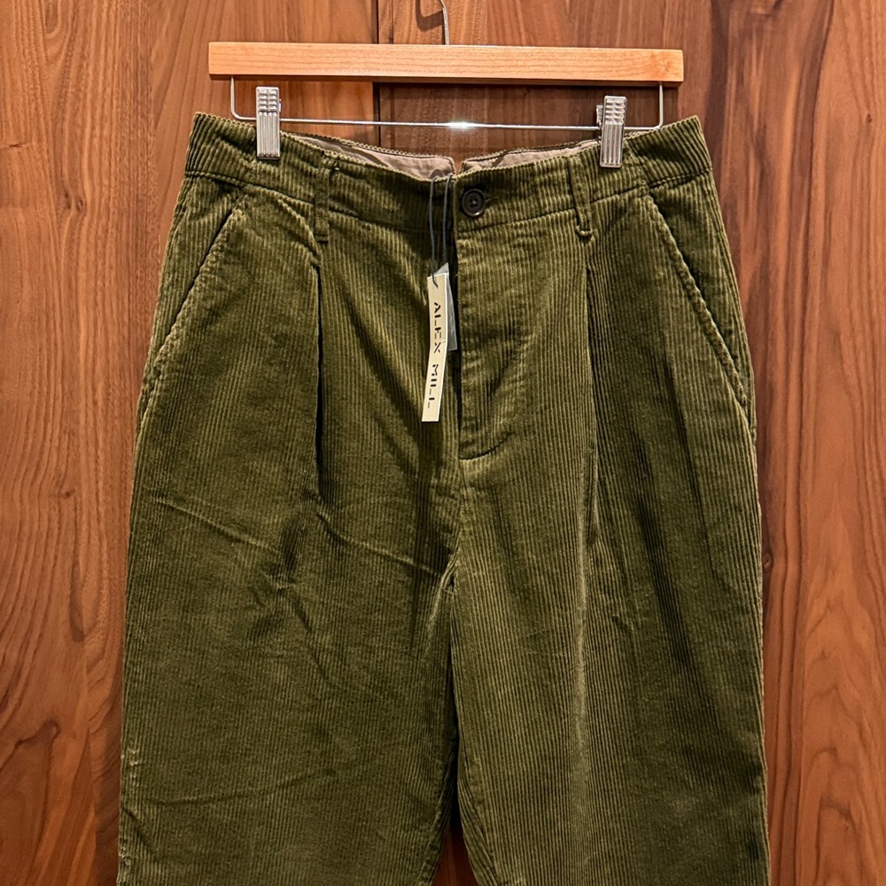 NWT Alex Mill Boy Pant in rugged corduroy, Dark Olive